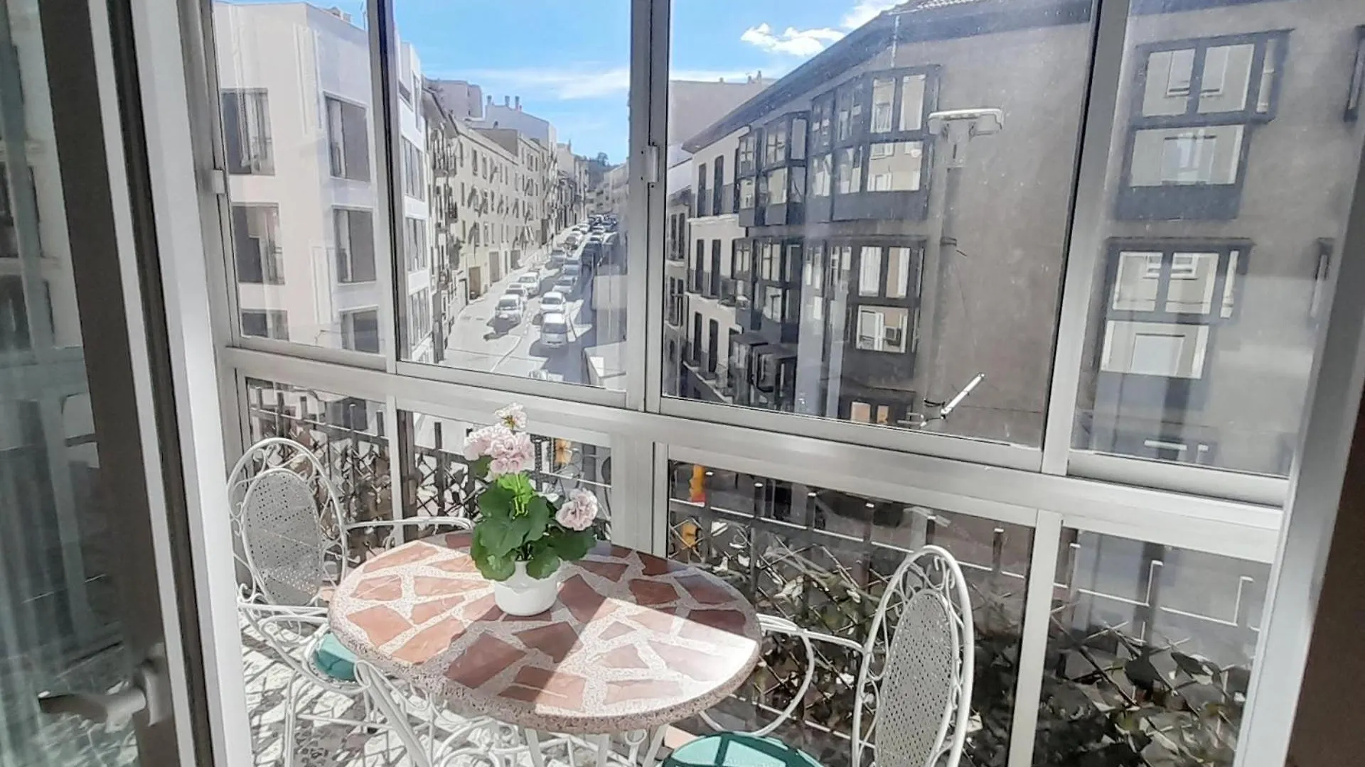 Apartamento En El Centro Amplio Y Confortable Màlaga 0*,