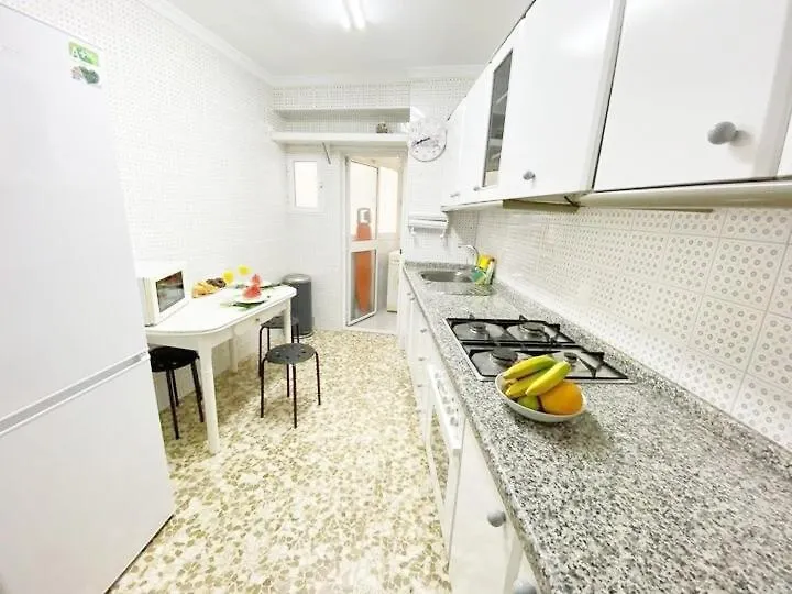 Apartmán Apartamento En El Centro Amplio Y Confortable Màlaga