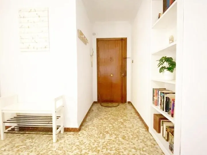Apartamento En El Centro Amplio Y Confortable Màlaga